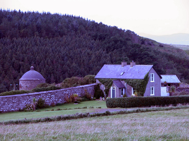 Downhill House 3